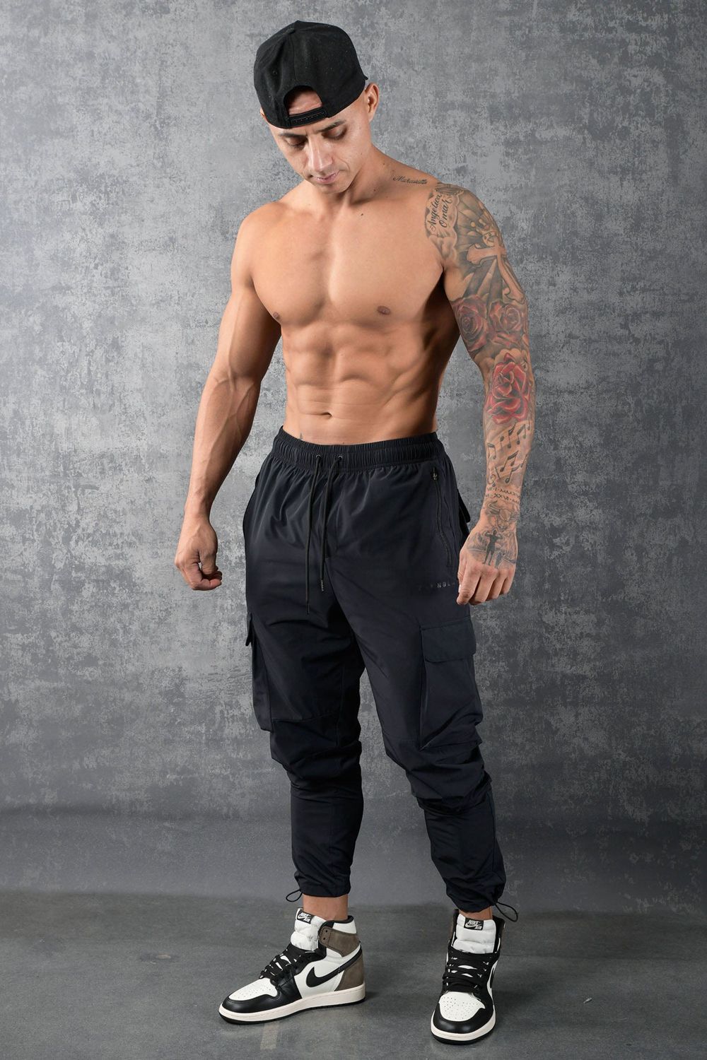 Black Young LA 218 Travel Cargo Joggers NZ | 5849760-SN