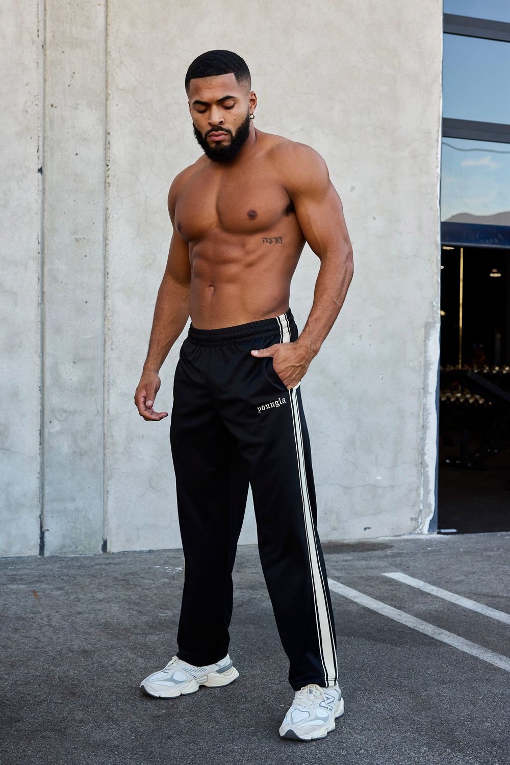 Black Young LA 241 - Warm Up Pants NZ | 8537412-TC