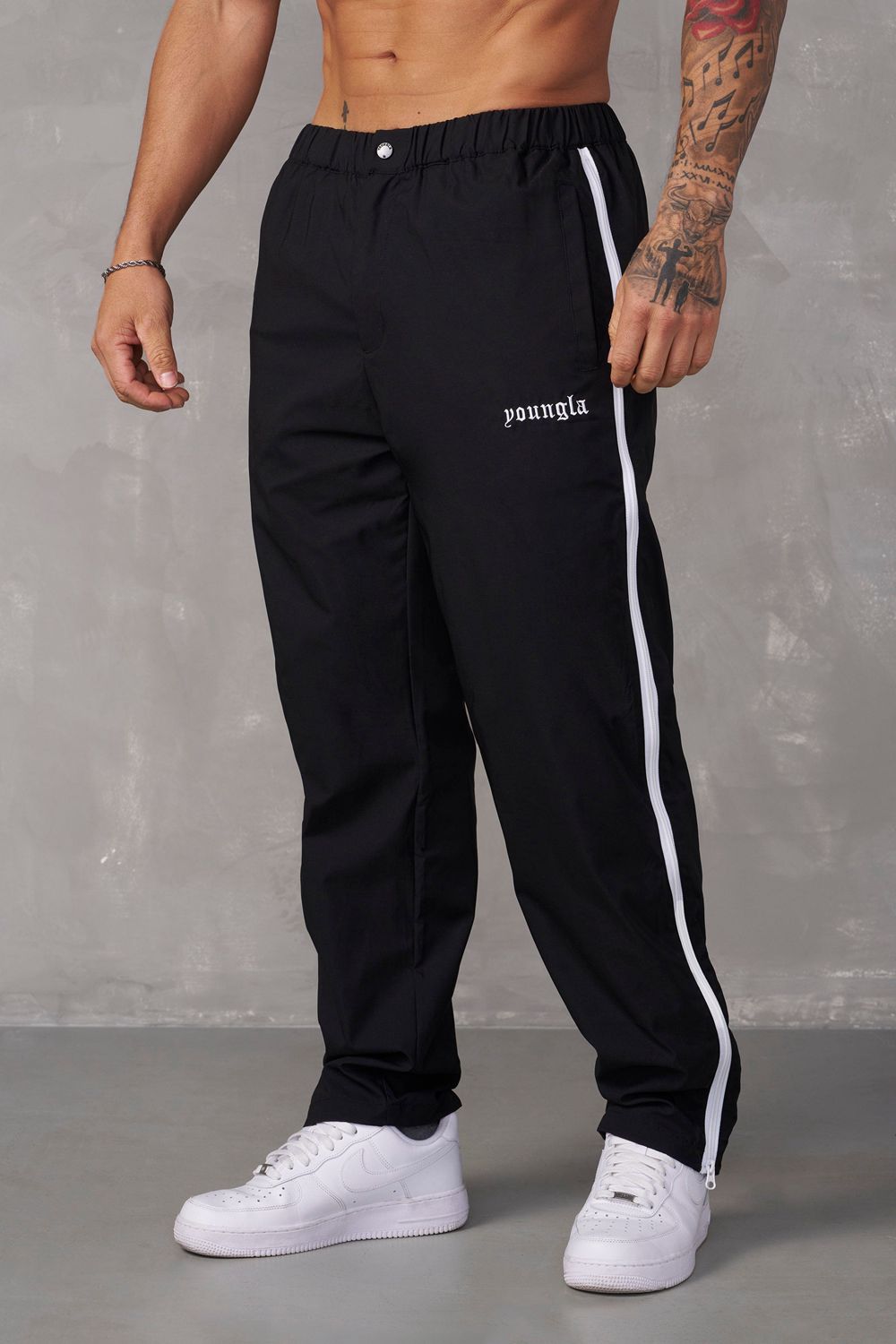 Black Young LA 246 - Side Zipper Joggers NZ | 6317290-XY