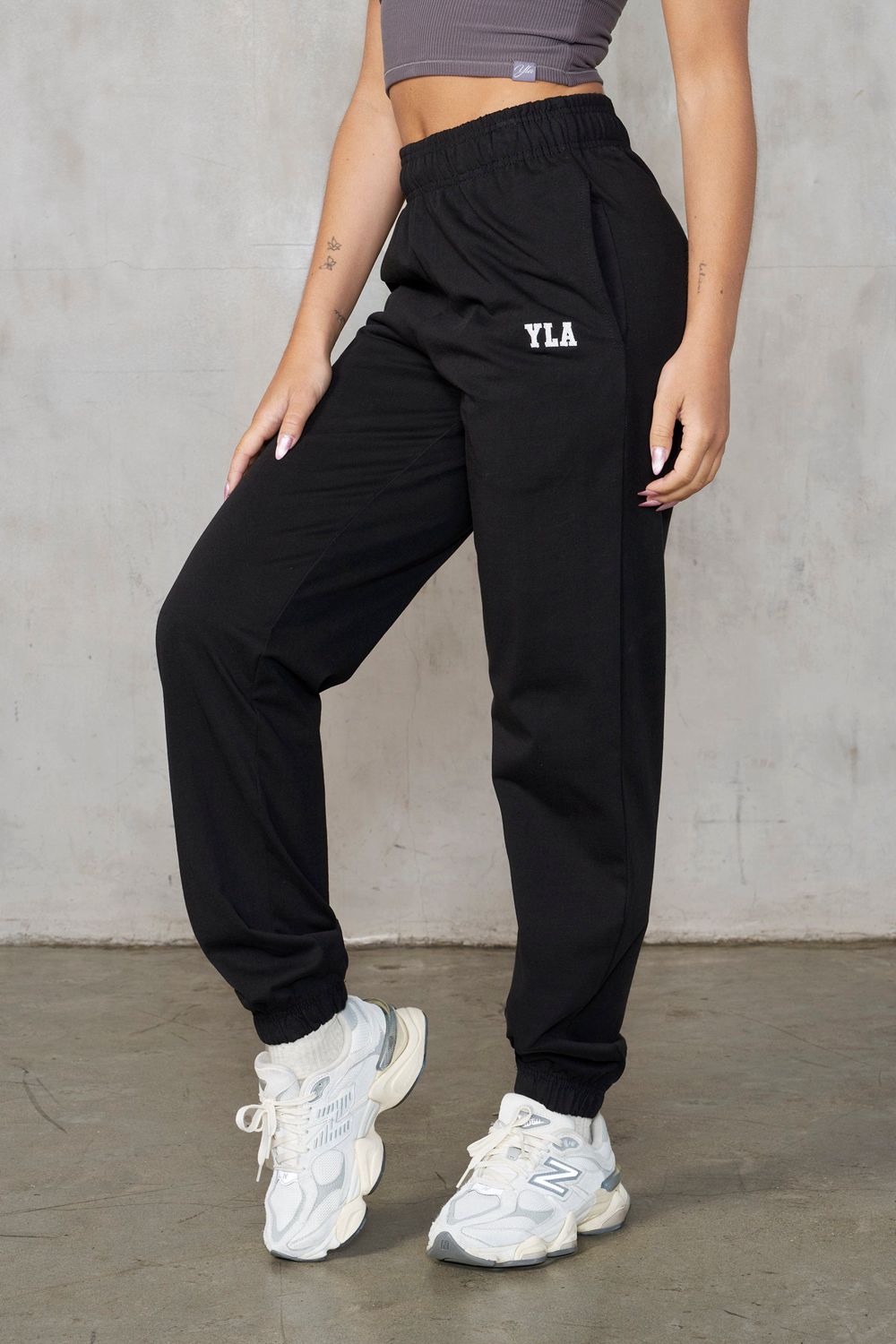 Black Young LA W247 Pump Cover Joggers NZ | 5279610-TP