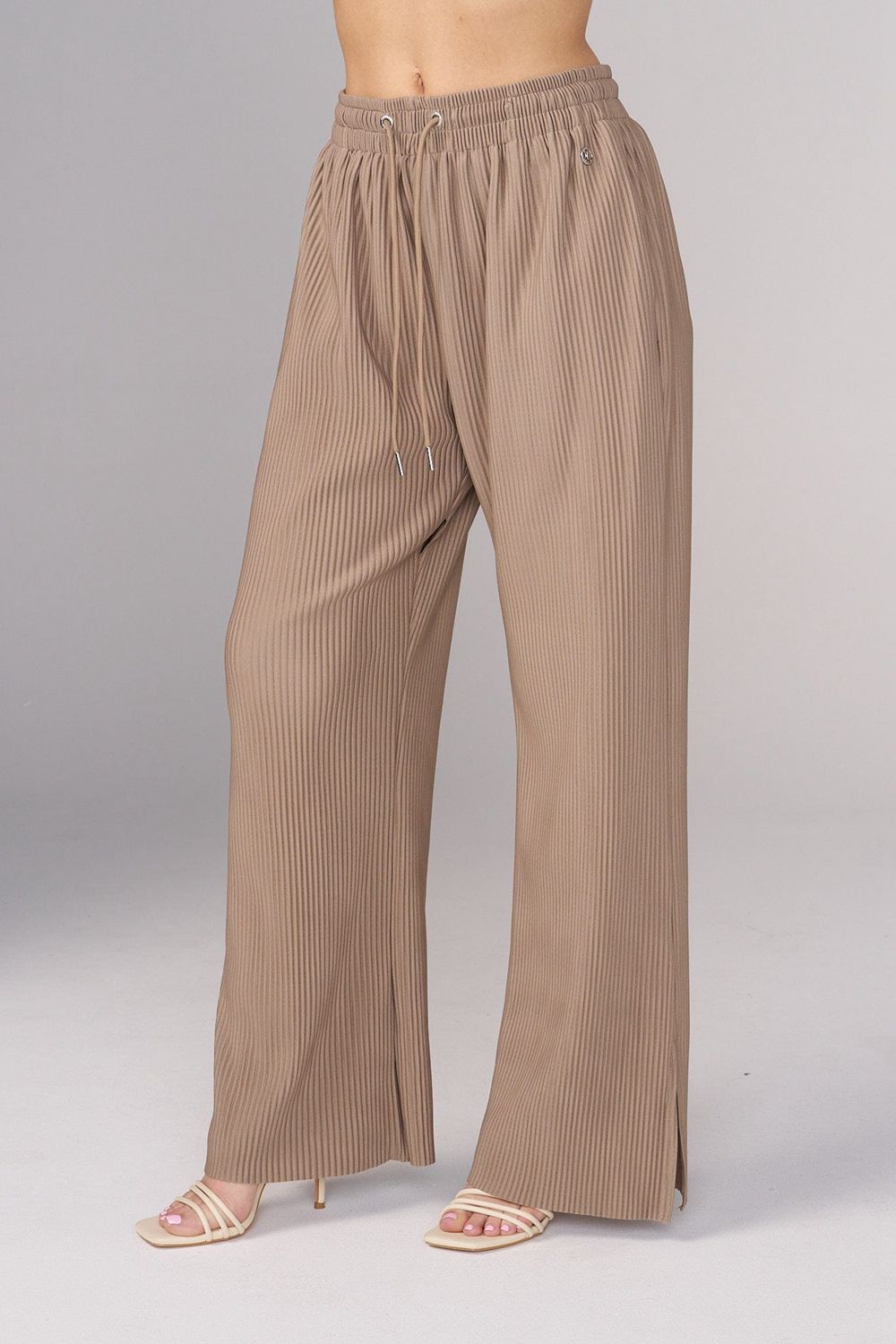 Khaki Young LA W244 Aria Pleated Pants NZ | 4760382-EV