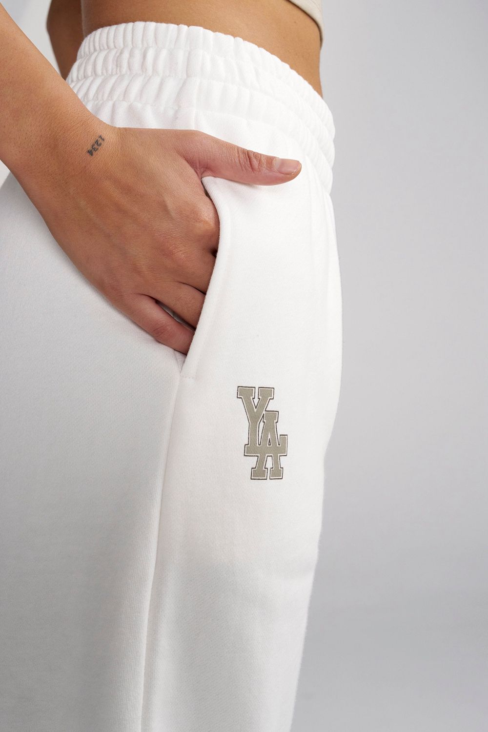 White Young LA W223 - Campus Joggers NZ | 4892315-SI